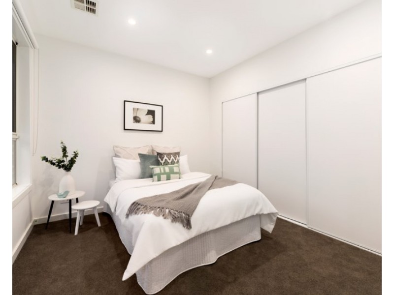 1/14 Hughes Street, Burwood VIC 3125