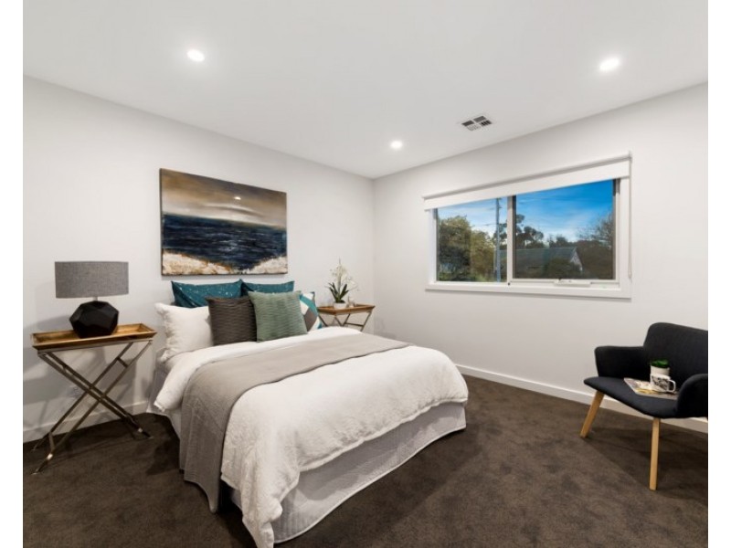 1/14 Hughes Street, Burwood VIC 3125