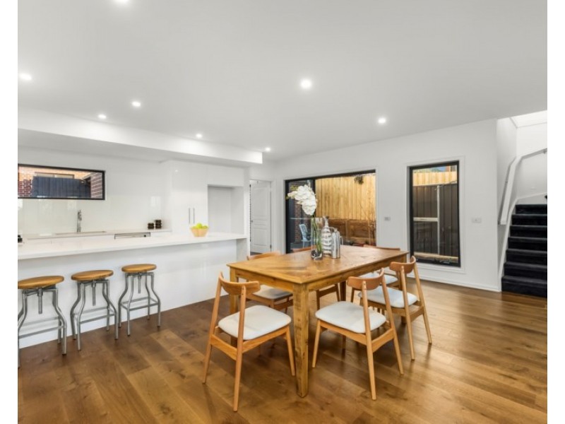 1/30 Glen Court, Glen Waverley VIC 3150