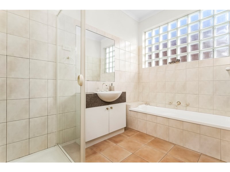 2/32 Wilson Road, Glen Waverley VIC 3150