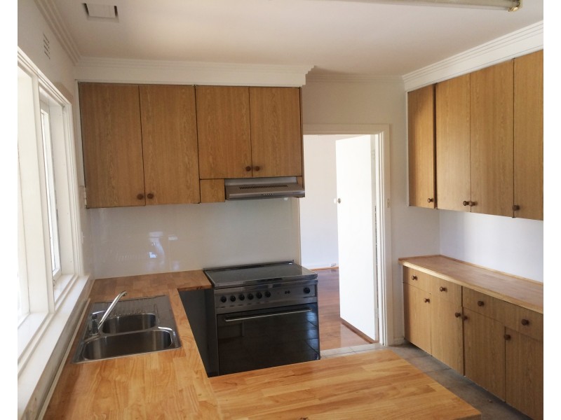 35 Glencairn Street, Mulgrave VIC 3170