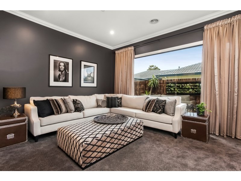74 Guinevere Parade, Glen Waverley VIC 3150