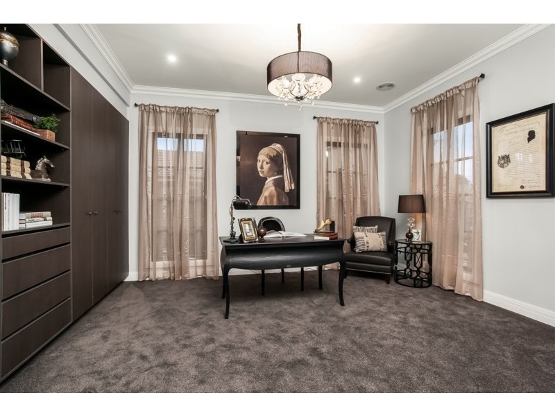 74 Guinevere Parade, Glen Waverley VIC 3150