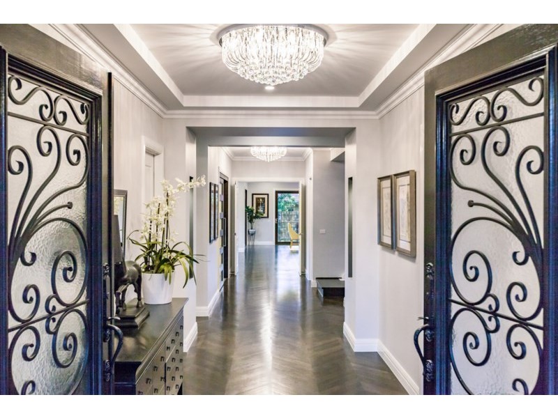 74 Guinevere Parade, Glen Waverley VIC 3150