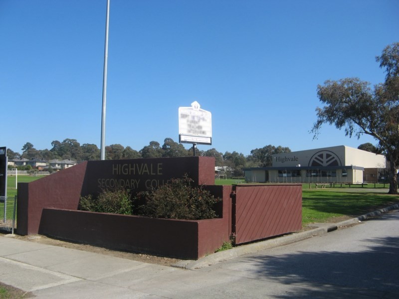 74 Guinevere Parade, Glen Waverley VIC 3150