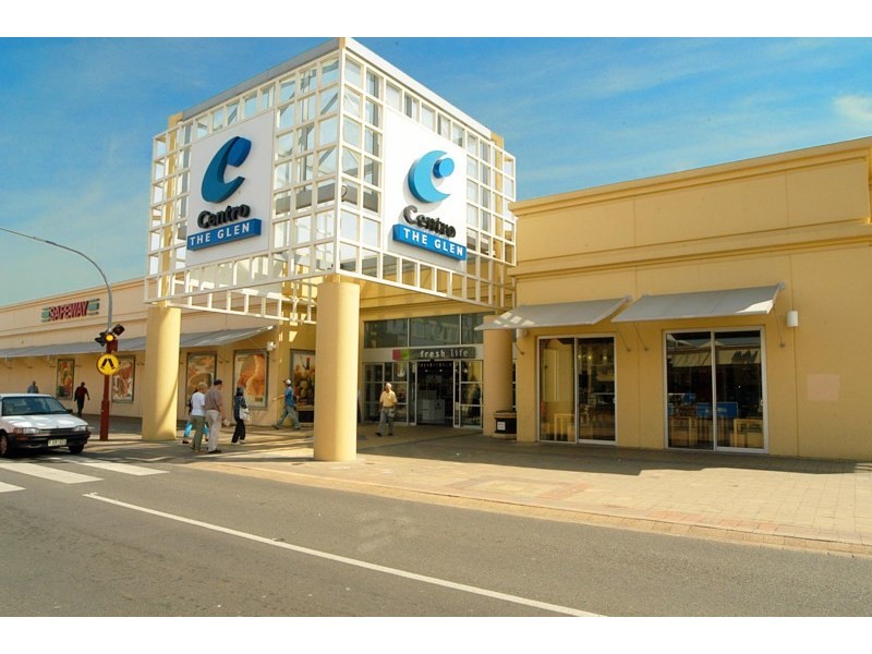 74 Guinevere Parade, Glen Waverley VIC 3150