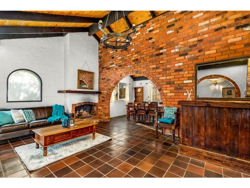 31 Earlwood Drive, Wheelers Hill VIC 3150