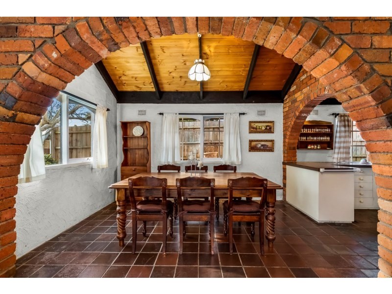 31 Earlwood Drive, Wheelers Hill VIC 3150