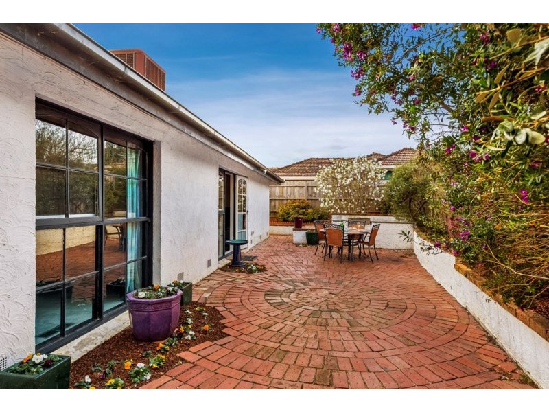 31 Earlwood Drive, Wheelers Hill VIC 3150