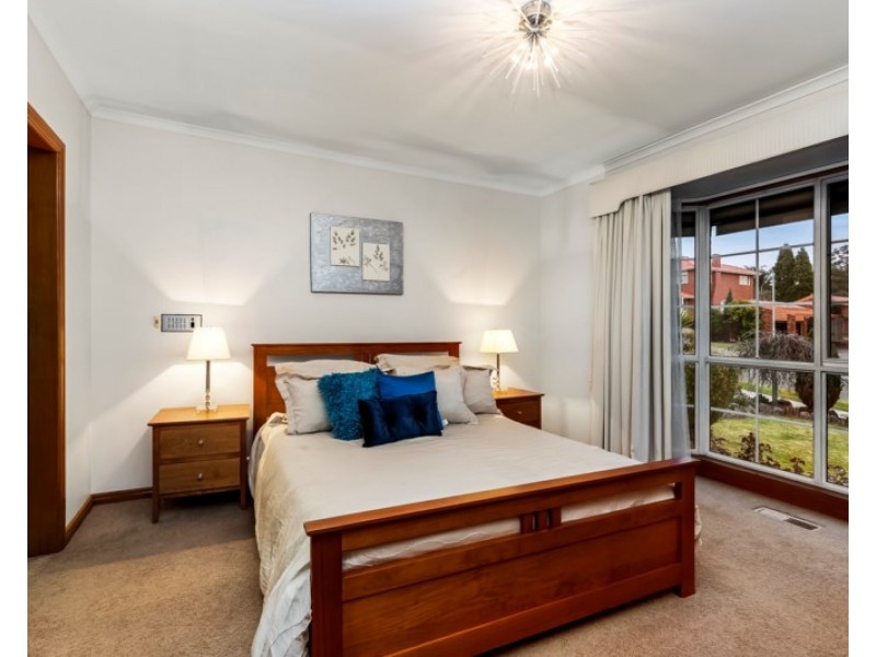 16 Ling Court, Mulgrave VIC 3170