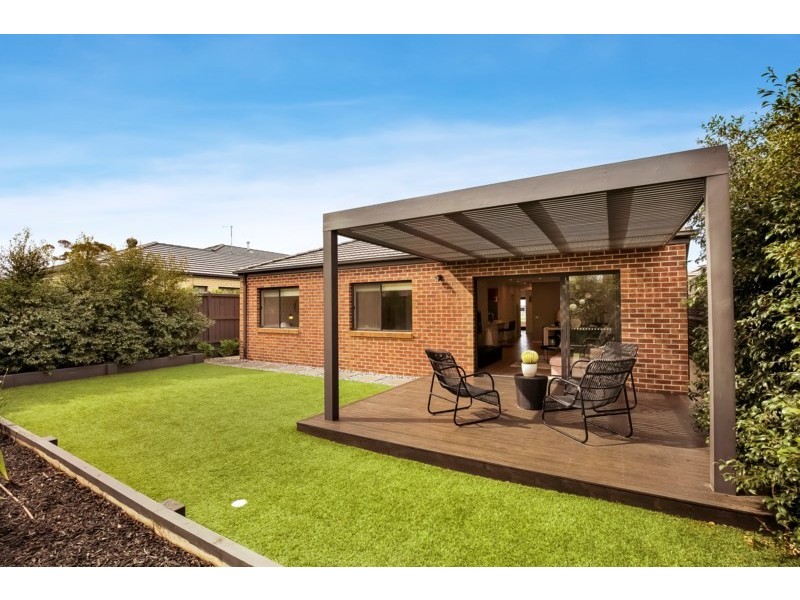 284 Alisma Boulevard, Cranbourne North VIC 3977