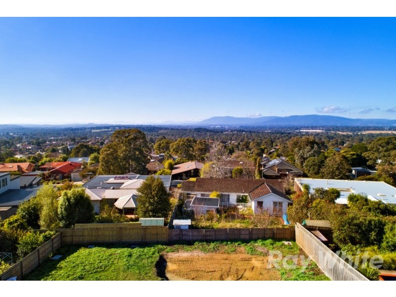 15 Stirling Crescent, Glen Waverley VIC 3150