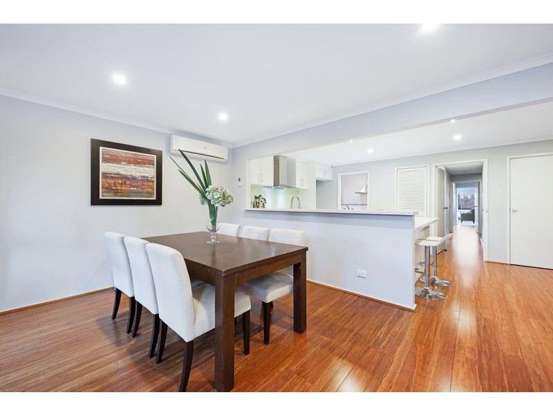 17 Windermere Crescent, Mulgrave VIC 3170