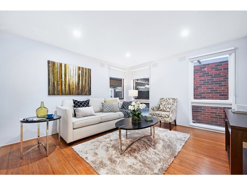 17 Windermere Crescent, Mulgrave VIC 3170