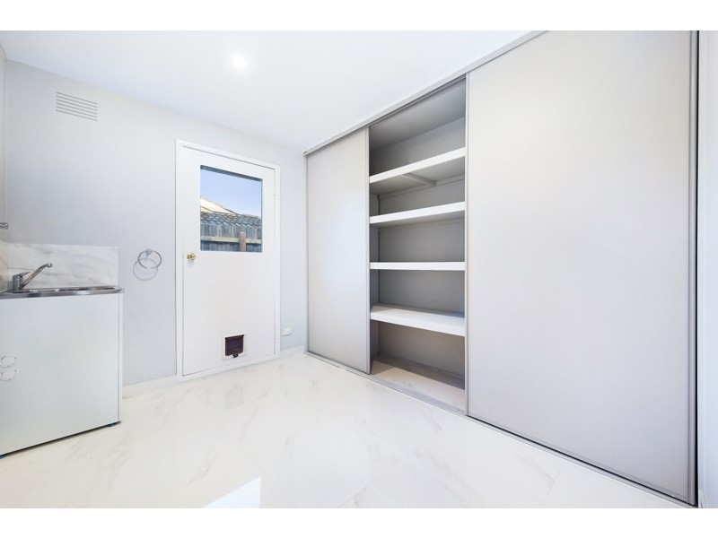 17 Windermere Crescent, Mulgrave VIC 3170