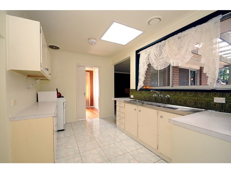 11 Dirigo Drive, Wheelers Hill VIC 3150