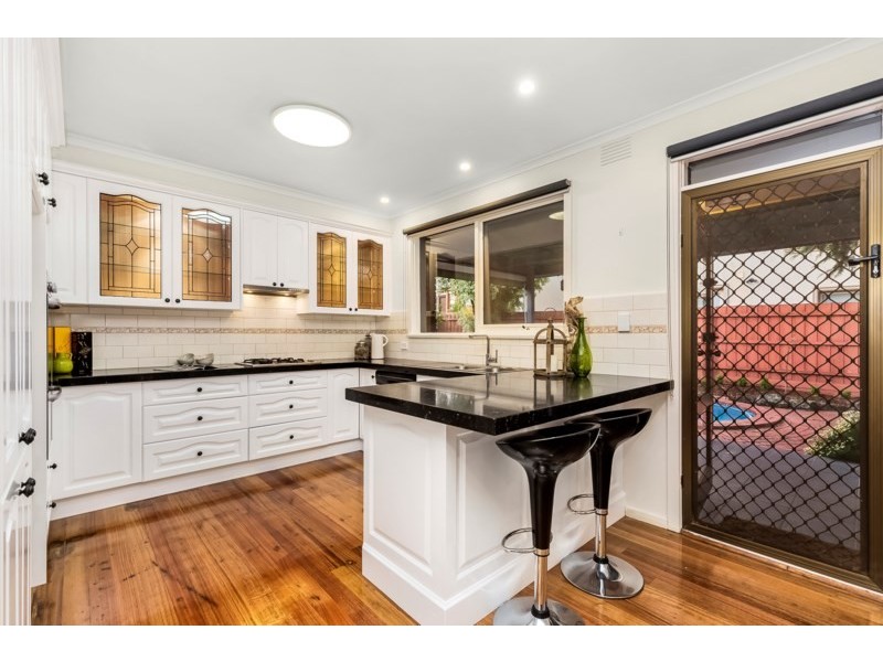 16 Pentland Court, Glen Waverley VIC 3150