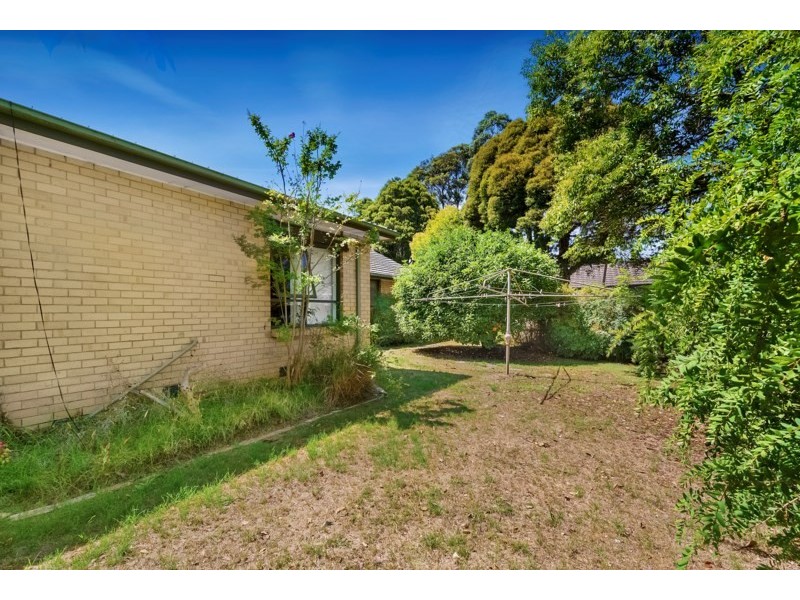 2 Hampton Court, Glen Waverley VIC 3150
