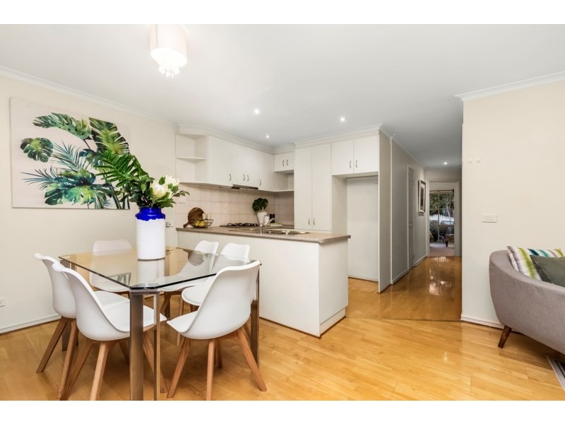 17 Woolert Street, Ashwood VIC 3147
