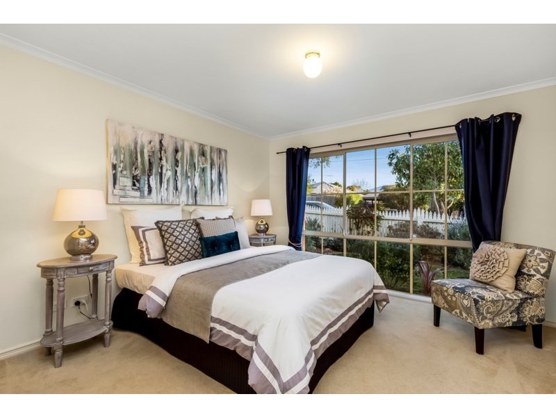 17 Woolert Street, Ashwood VIC 3147