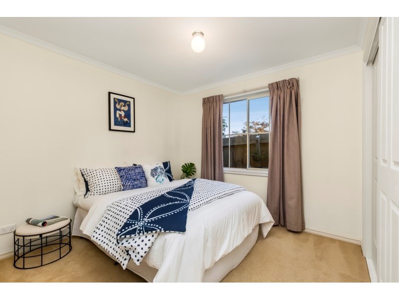 17 Woolert Street, Ashwood VIC 3147