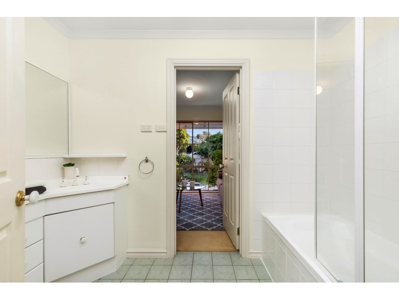 17 Woolert Street, Ashwood VIC 3147