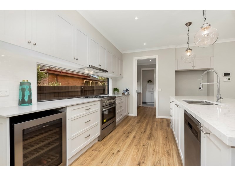 28 Irving Street, Mount Waverley VIC 3149