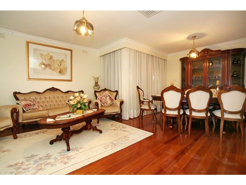 709 Ferntree Gully Road, Glen Waverley VIC 3150