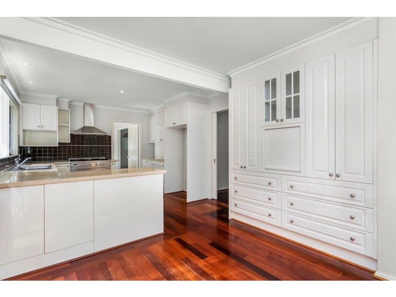 3 Rowland Court, Glen Waverley VIC 3150