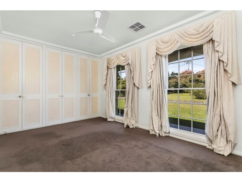 3 Rowland Court, Glen Waverley VIC 3150