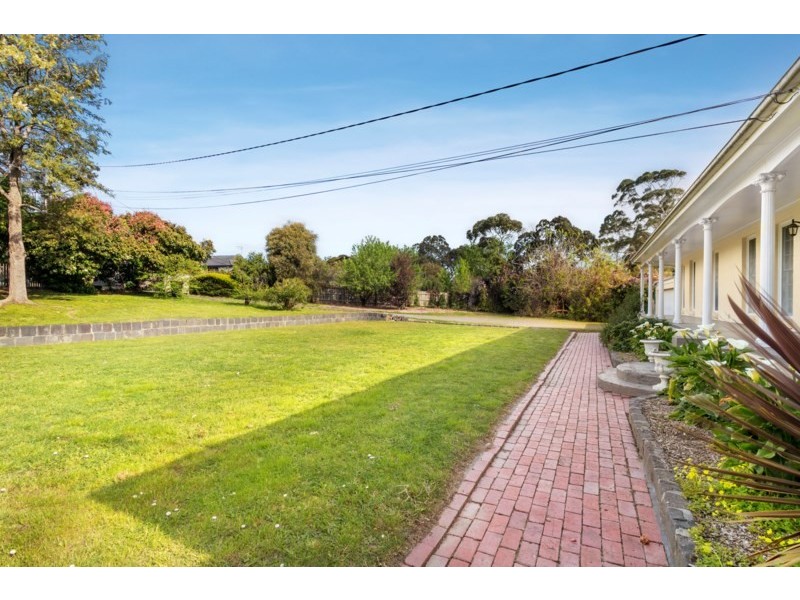 3 Rowland Court, Glen Waverley VIC 3150