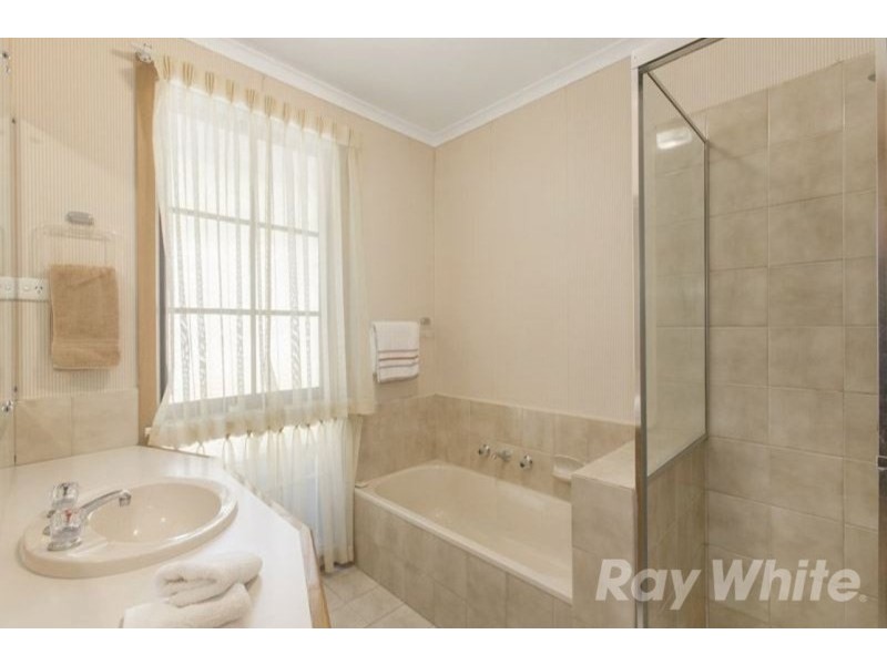 20 Sunnybrook Drive, Wheelers Hill VIC 3150