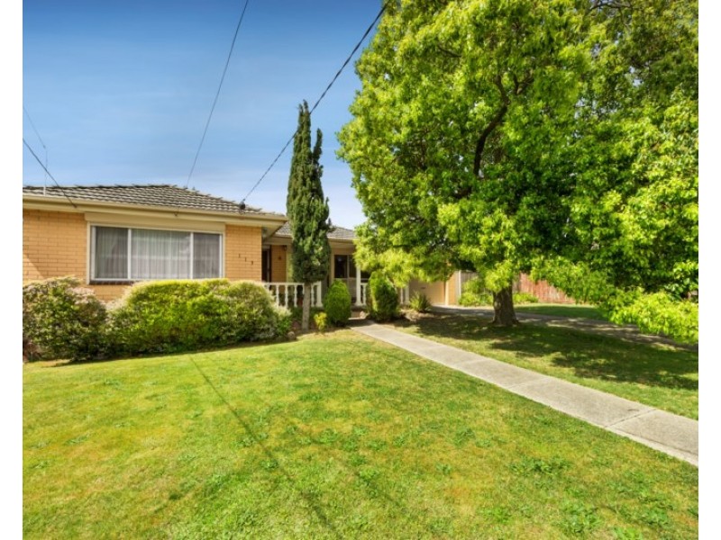 119 Tiverton Drive, Mulgrave VIC 3170