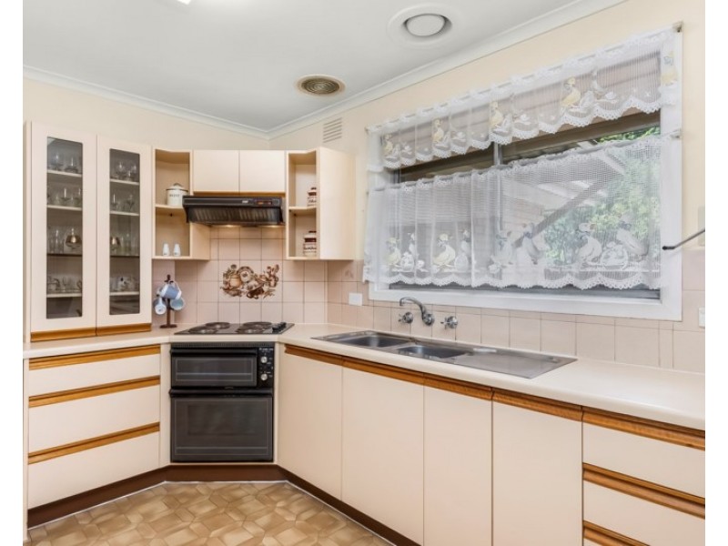 119 Tiverton Drive, Mulgrave VIC 3170