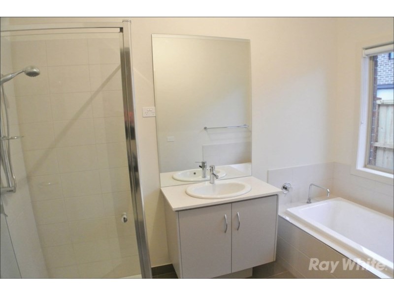 4 Goldstone Court, Keysborough VIC 3173