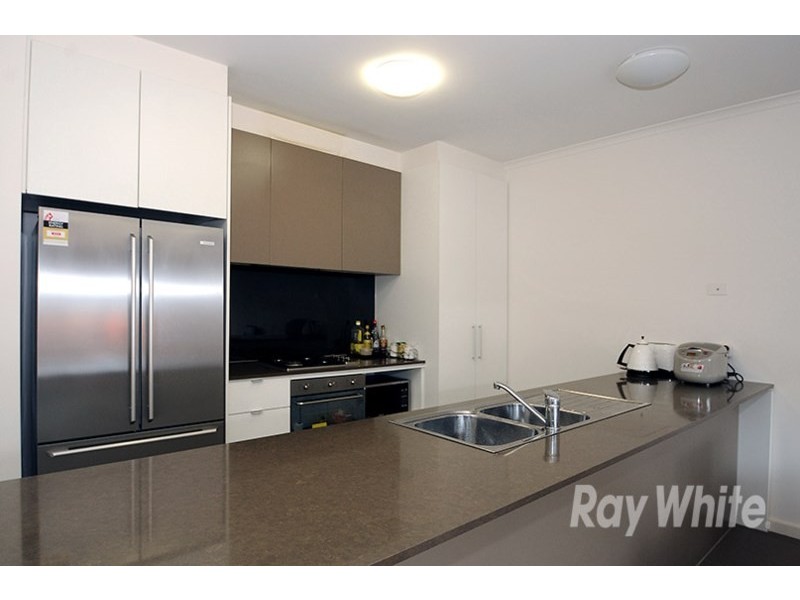 11 Newcastle Drive, Mulgrave VIC 3170