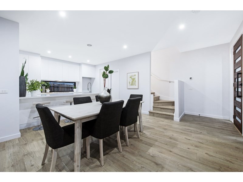 2/71 Highfield Avenue, Mulgrave VIC 3170