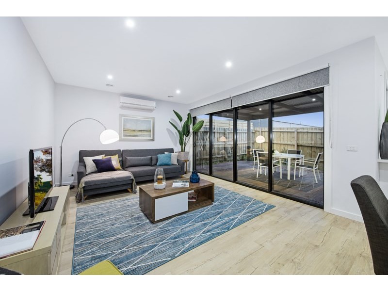 2/71 Highfield Avenue, Mulgrave VIC 3170