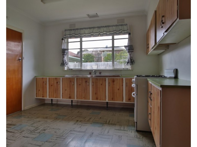 16 Sartori Street, Burwood East VIC 3151