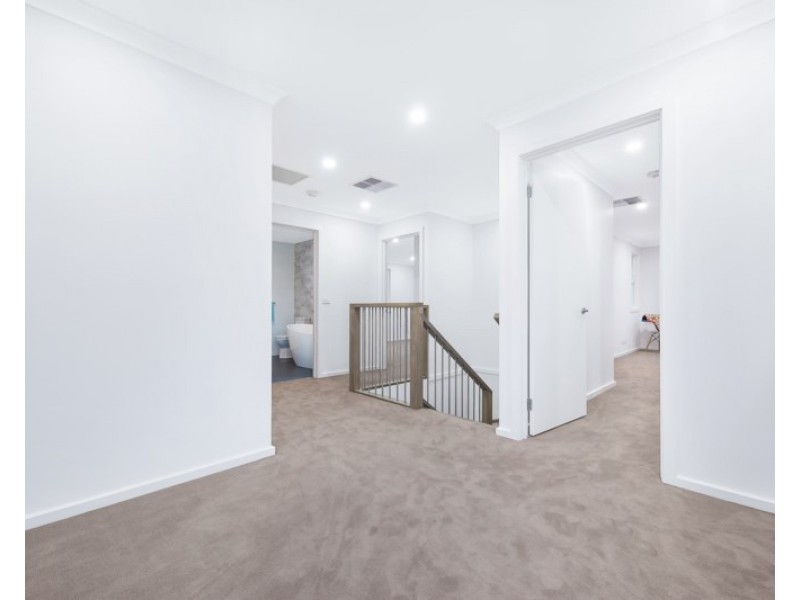 2/35 Folkestone Road, Glen Waverley VIC 3150