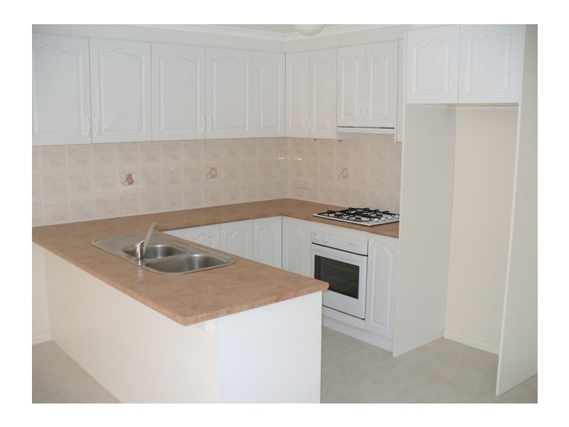 4/85 Jones Road, Dandenong VIC 3175