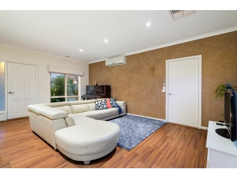 2/10 Sagan Court, Glen Waverley VIC 3150