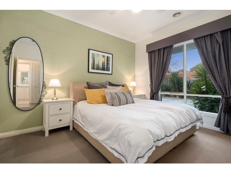 2/10 Sagan Court, Glen Waverley VIC 3150