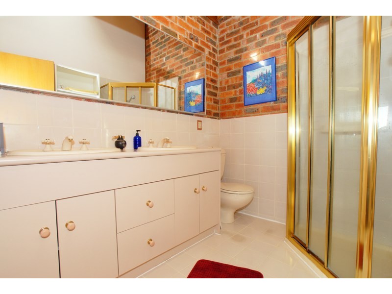 48 Craig Hill Drive, Wheelers Hill VIC 3150