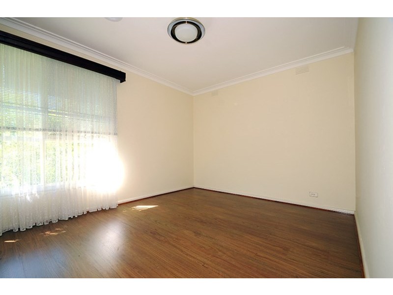 9 Pinetree Avenue, Glen Waverley VIC 3150