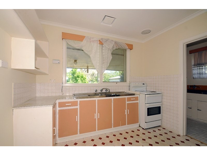 9 Pinetree Avenue, Glen Waverley VIC 3150