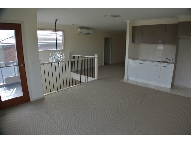 32 Harcrest Boulevard, Wantirna South VIC 3152