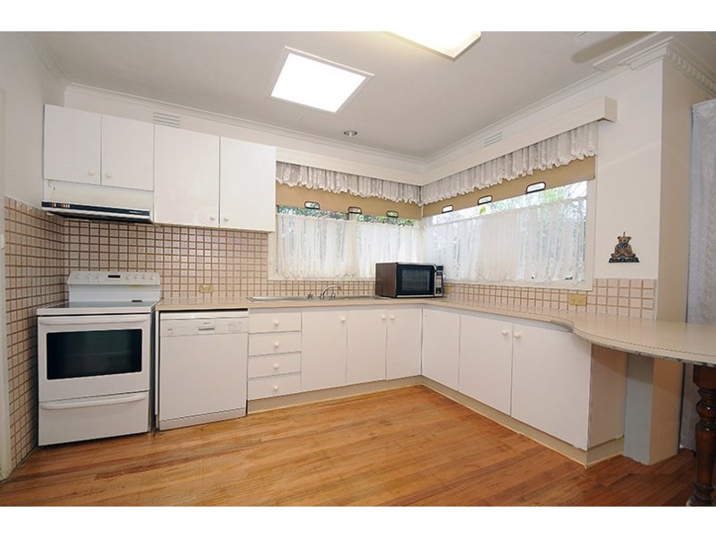 13 Clivejay Street, Glen Waverley VIC 3150