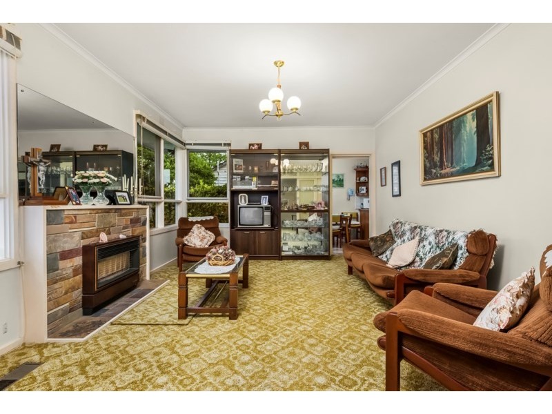 21 Roberts Street, Glen Waverley VIC 3150