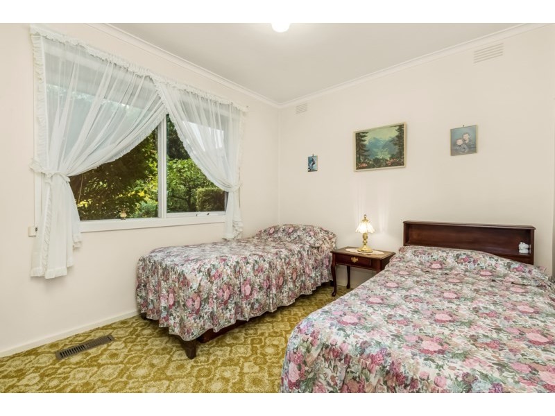 21 Roberts Street, Glen Waverley VIC 3150